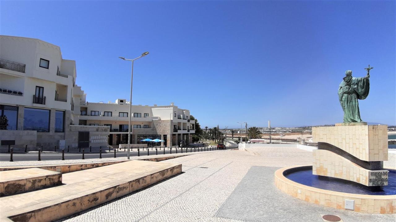 Potato Beach Apartment At Beach Front & Sea View Lagos Buitenkant foto